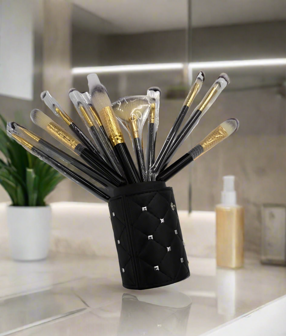 12 Makeup Brushes with Bucket-Style Carrier